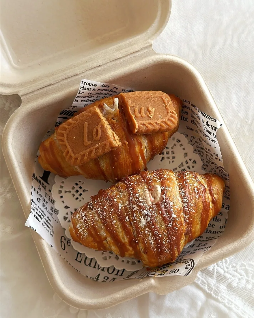 Croissant Candle